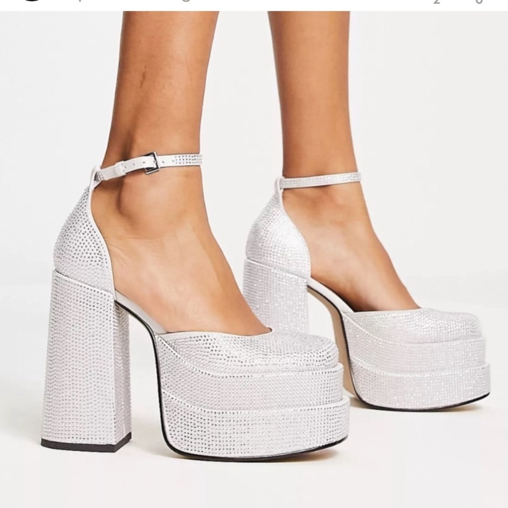 NWT Steve Madden "Charlize" Silver Rhinestones Platforms